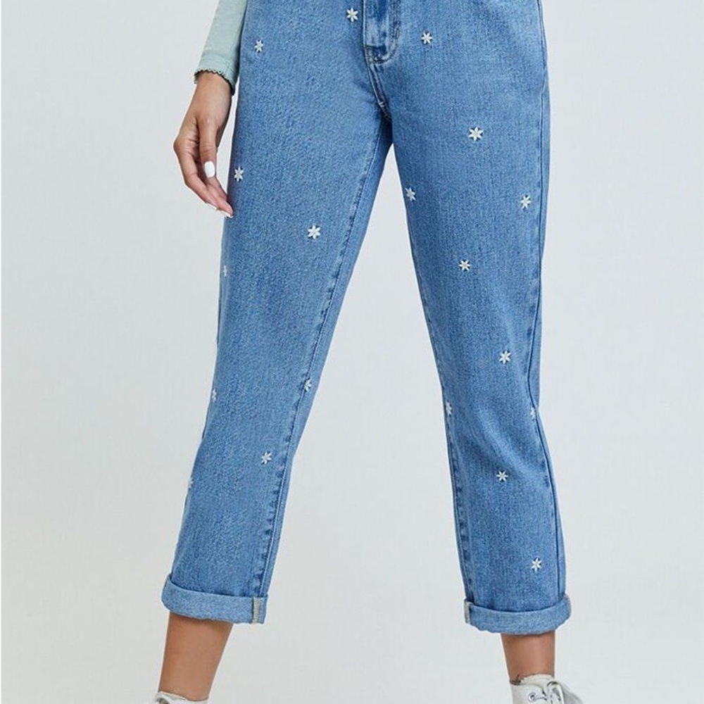 PacSun Raining Daisy Mom Jeans - Picture 6 of 6